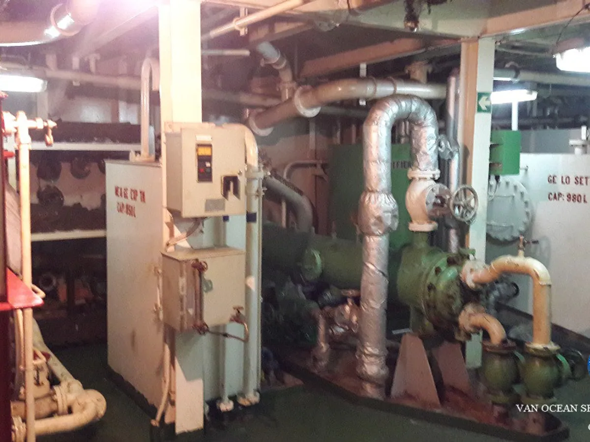 Oil/Chemical tanker for sale