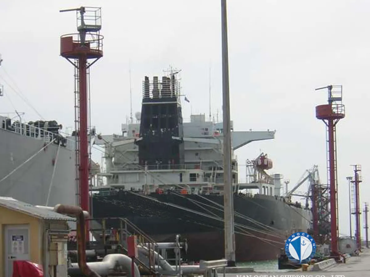 Oil/Chemical tanker for sale