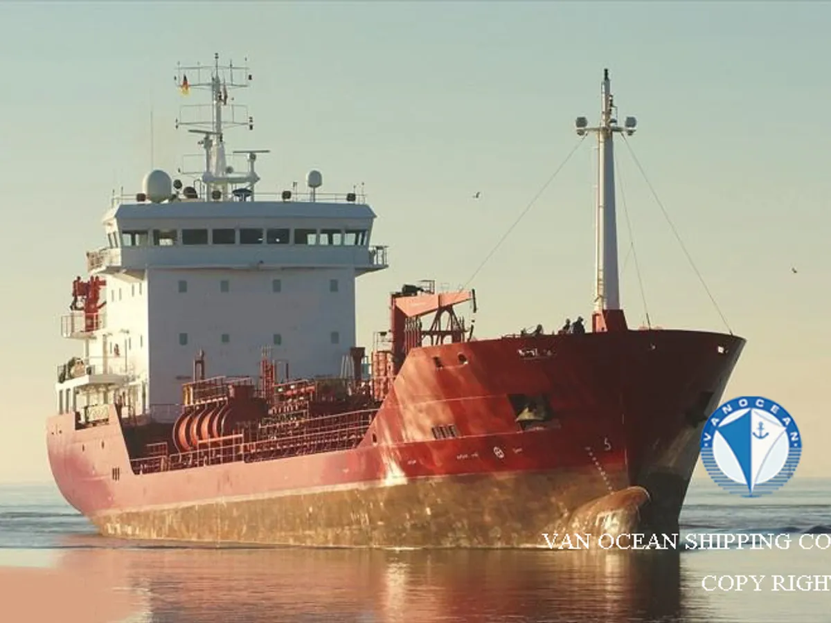 Oil/Chemical tanker for sale