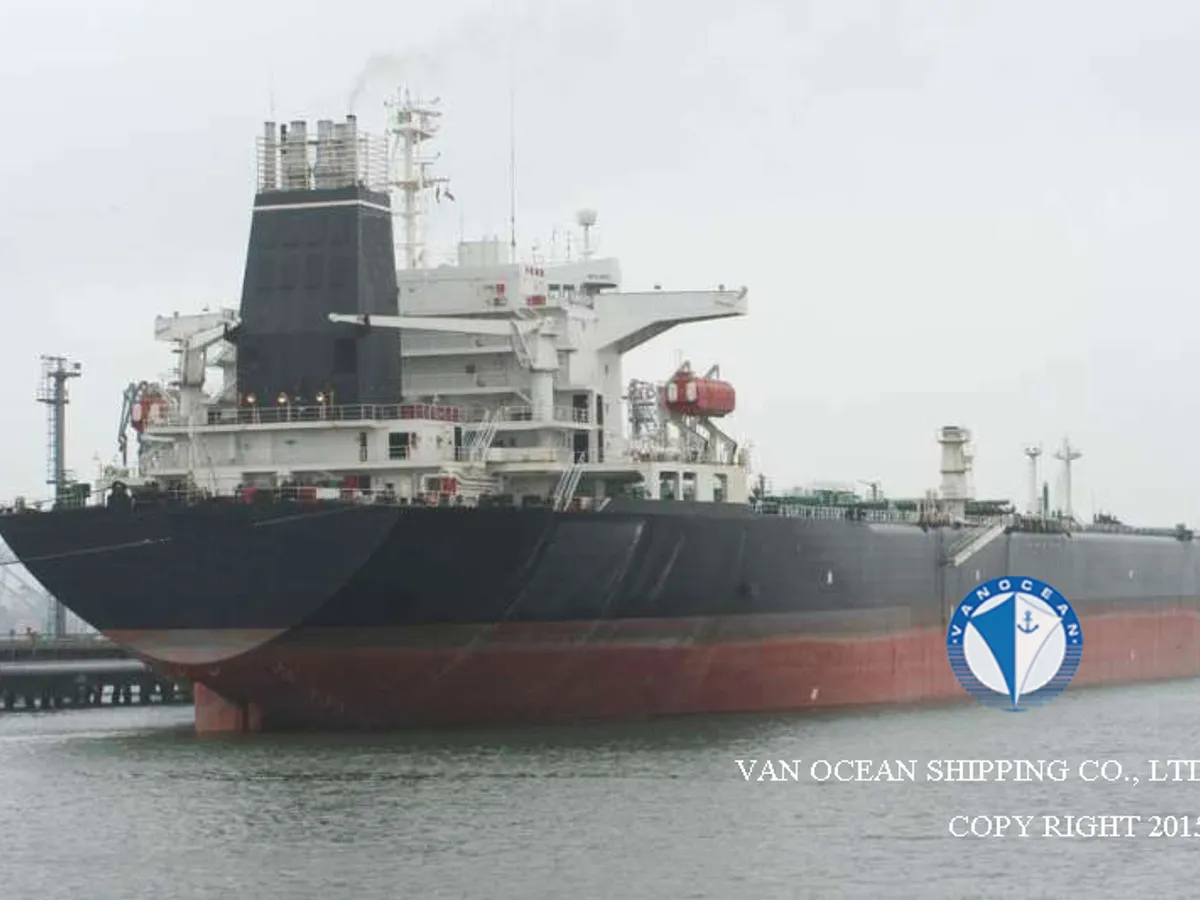 Oil/Chemical tanker for sale
