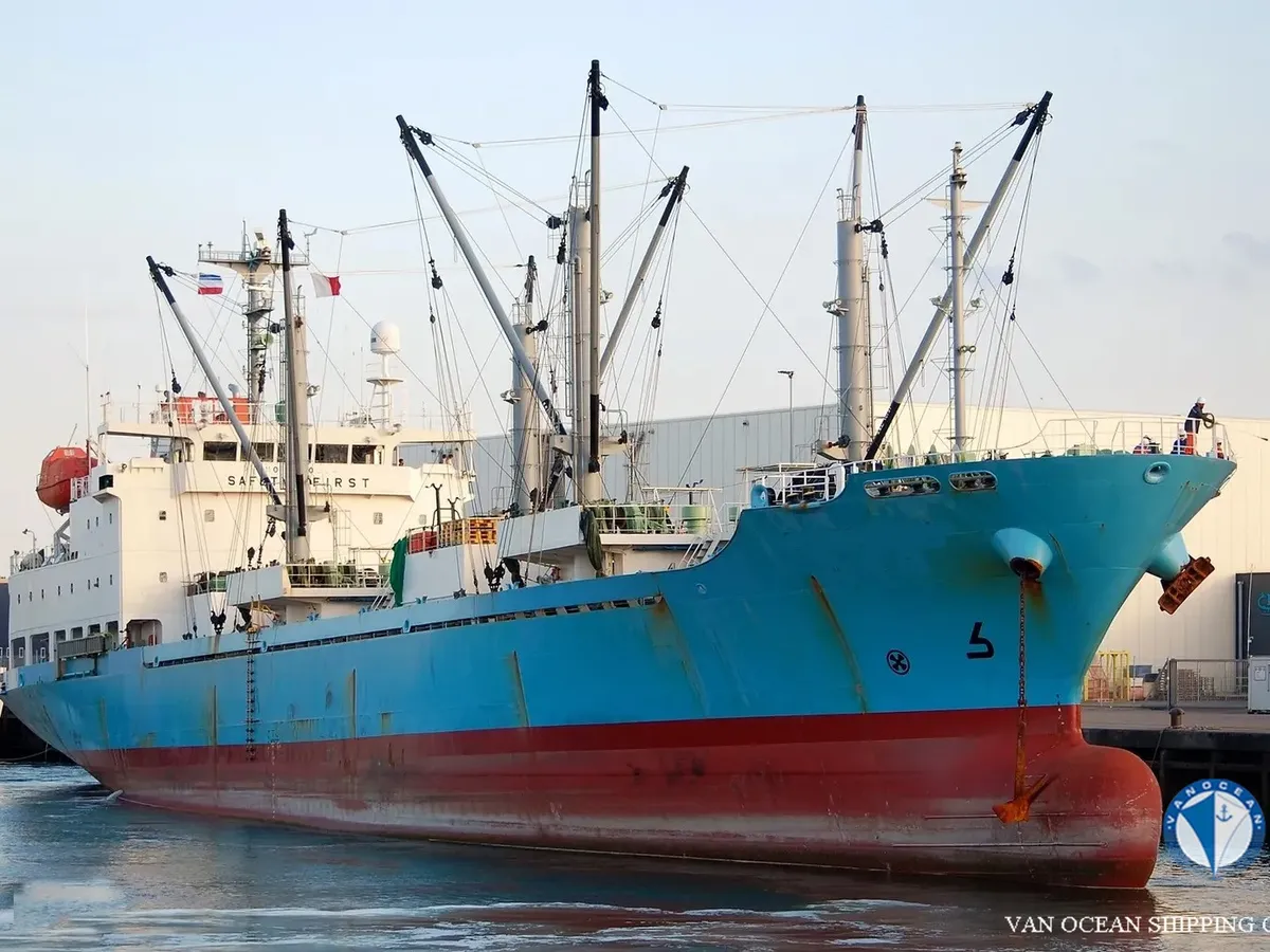 Reefer ship for sale