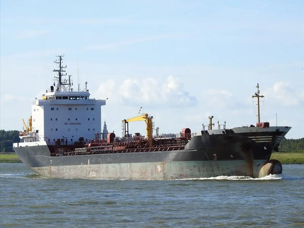 Oil/Chemical tanker for sale