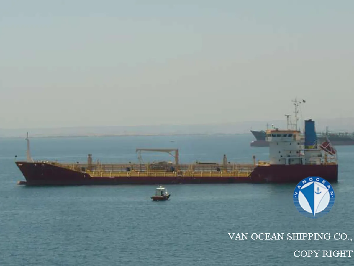 Oil/Chemical tanker for sale