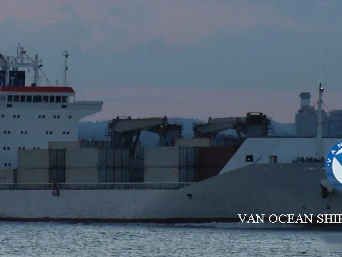 Reefer ship for sale