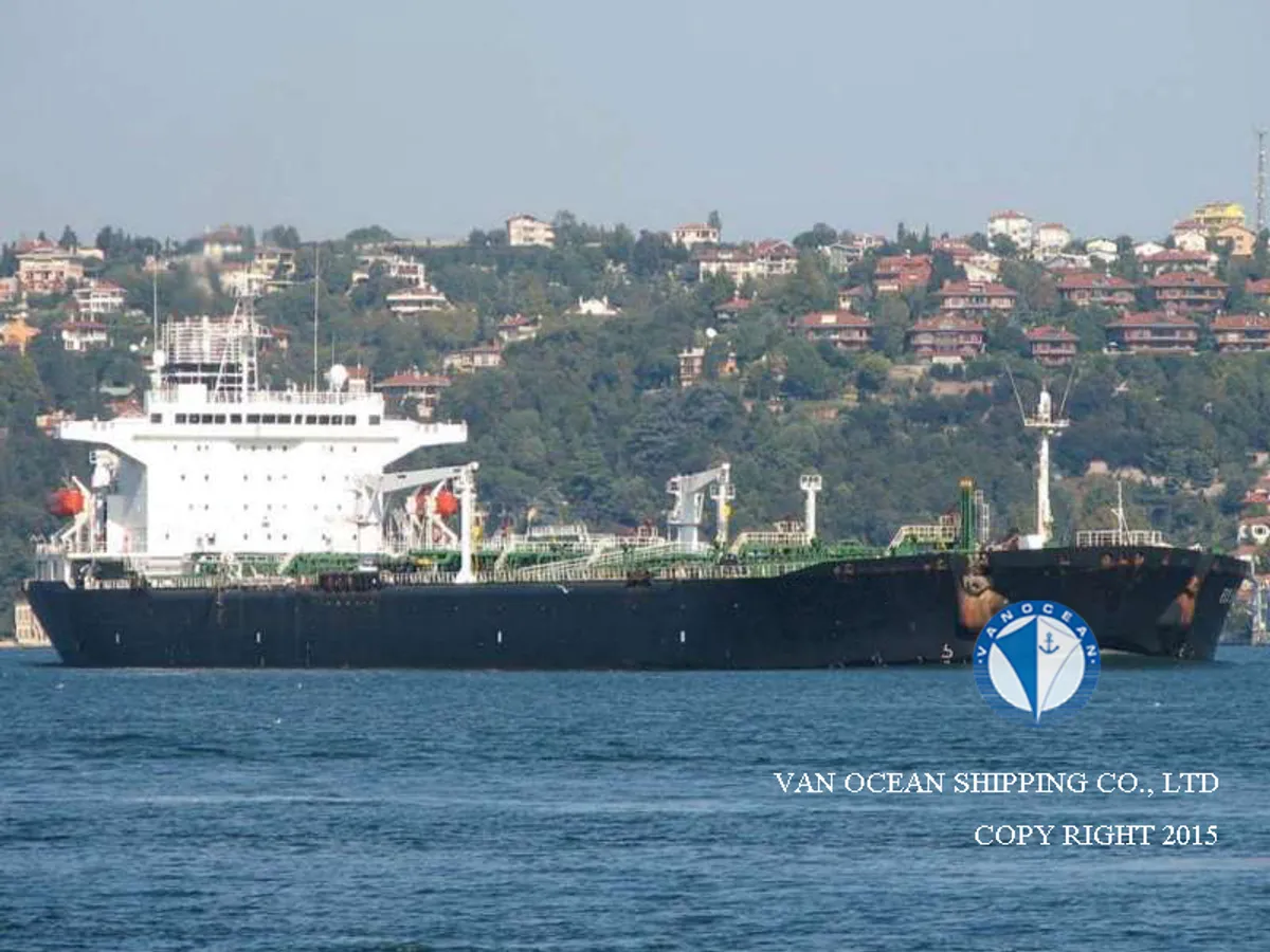 Oil/Chemical tanker for sale