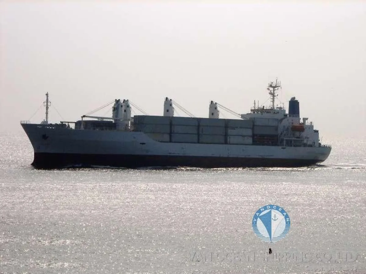 Oil/Chemical tanker for sale