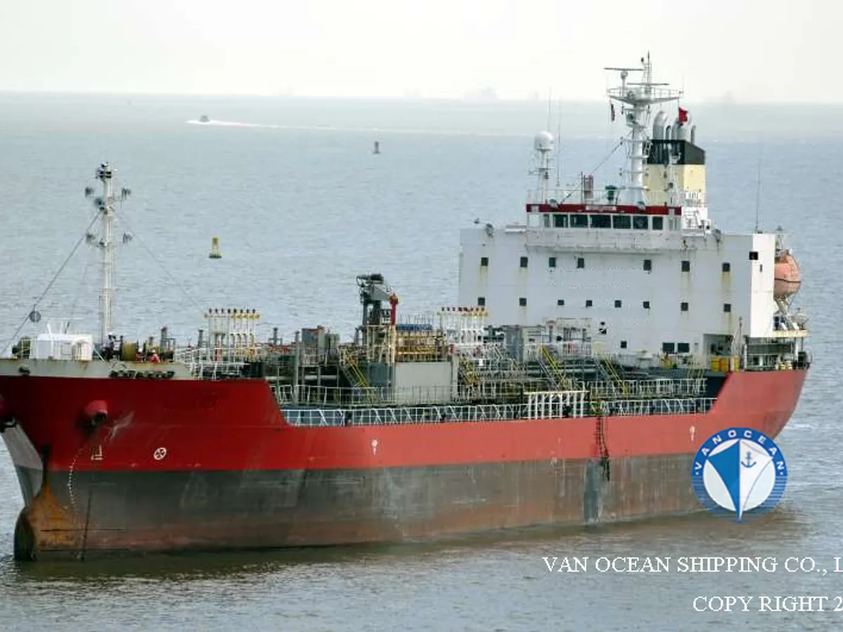 Oil/Chemical tanker for sale