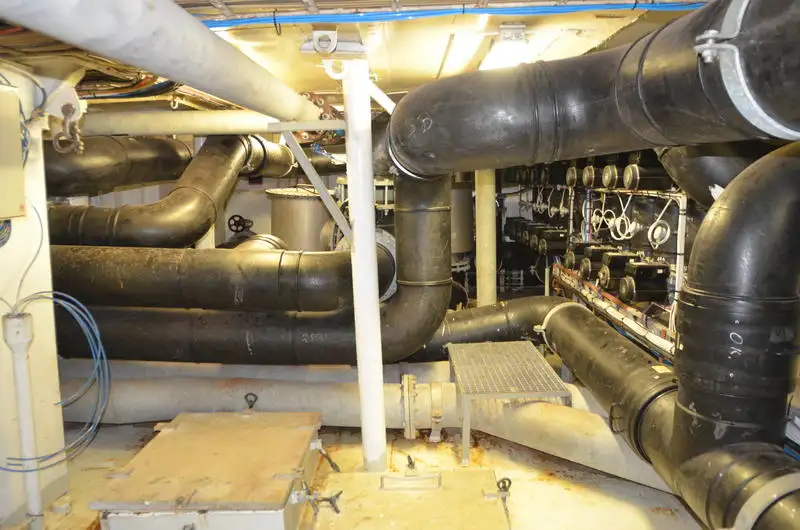 Oil/Chemical tanker for sale