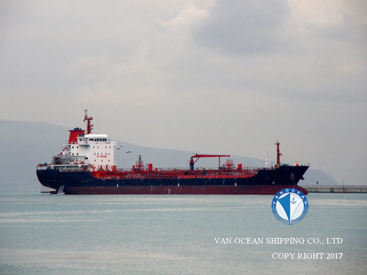 Oil/Chemical tanker for sale