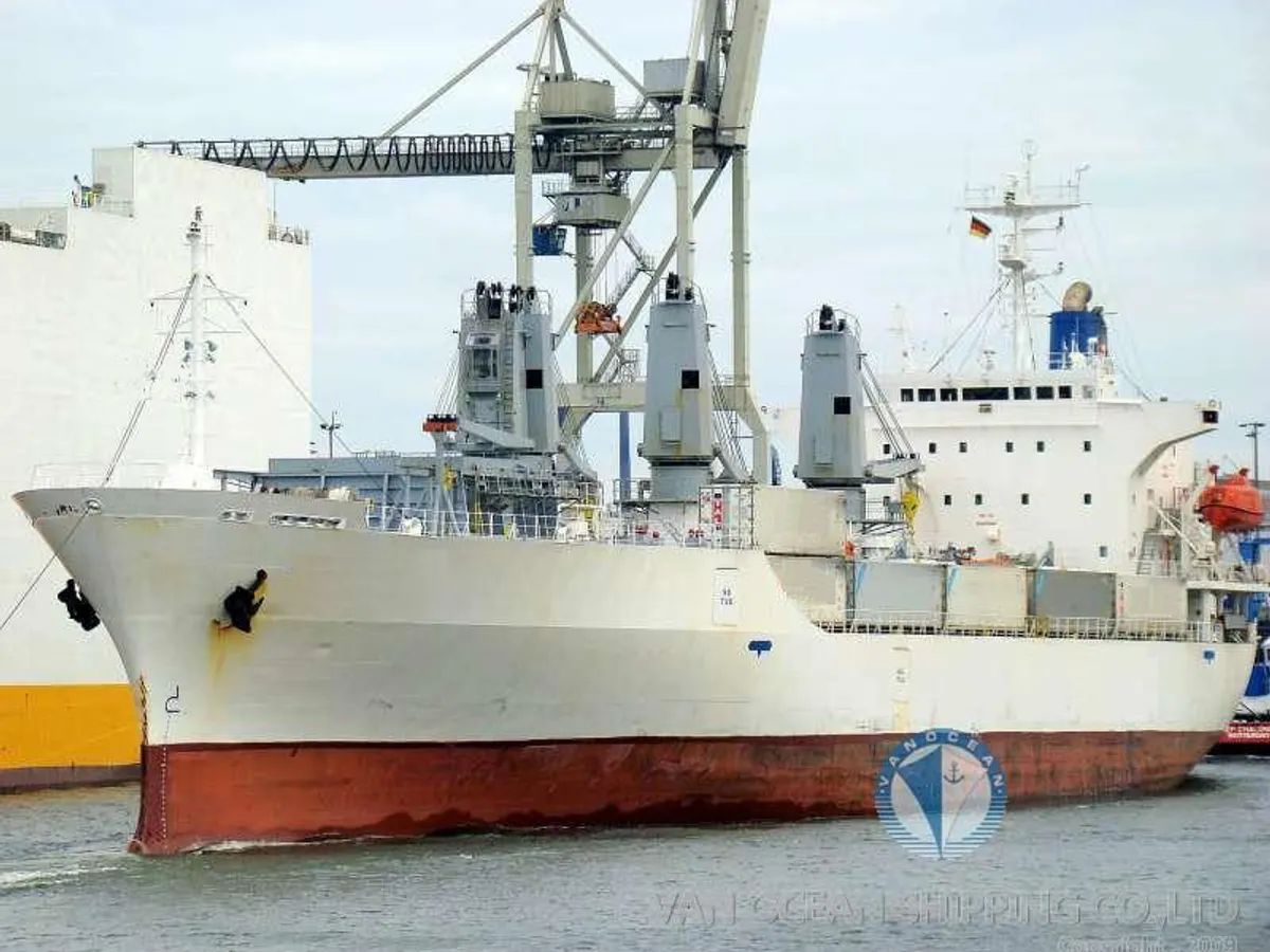 Oil/Chemical tanker for sale