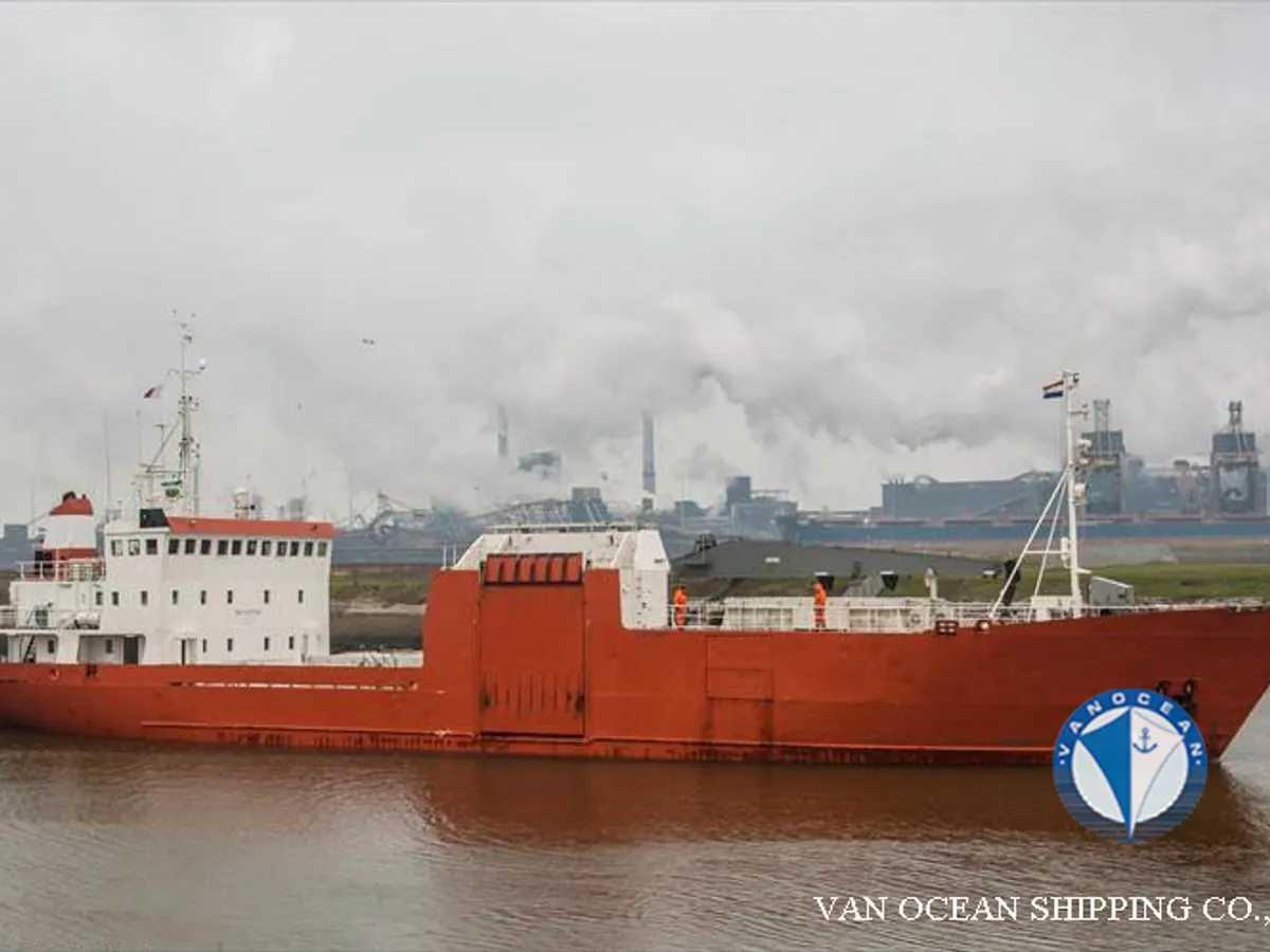Reefer ship for sale