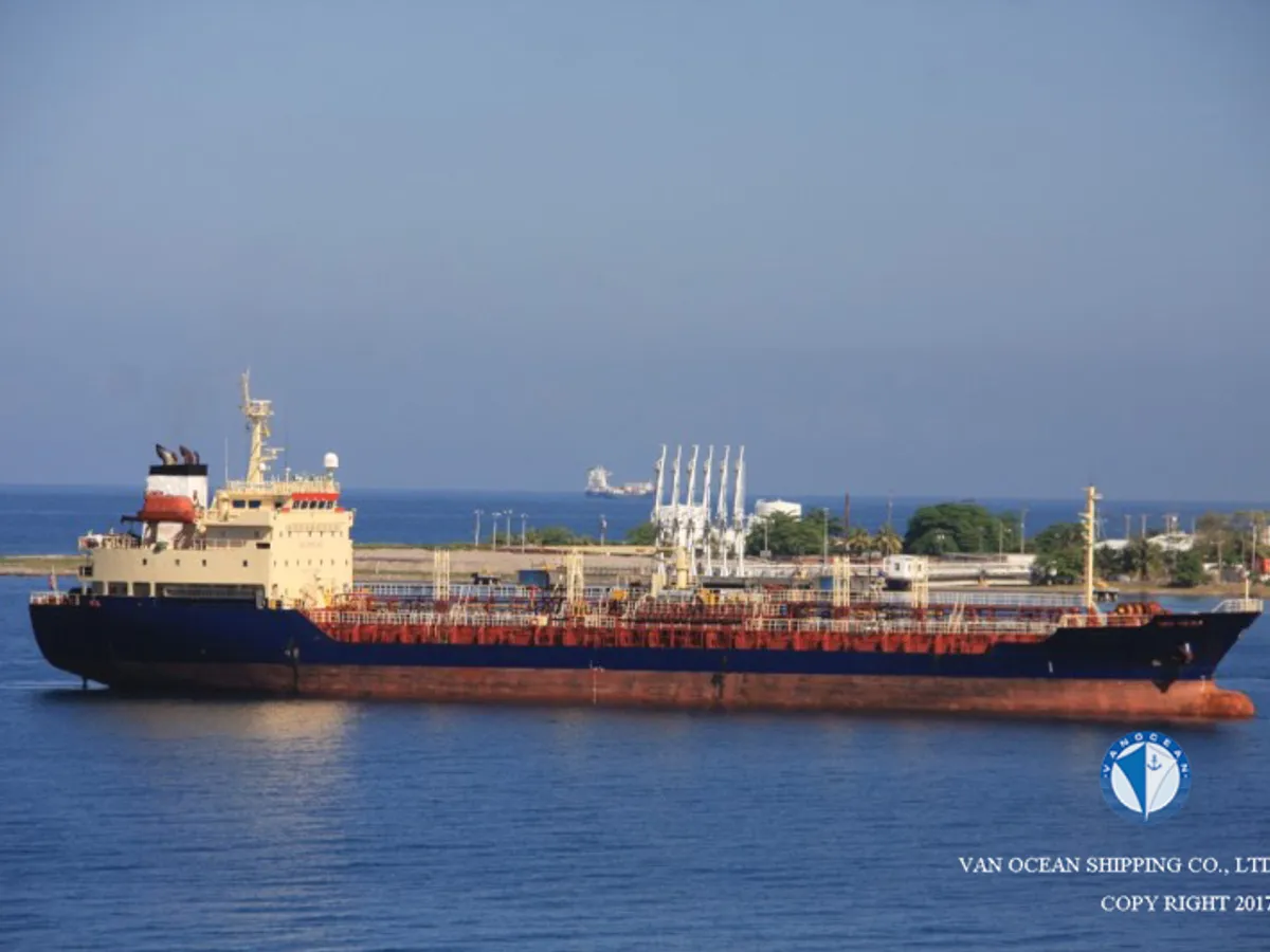 Oil/Chemical tanker for sale