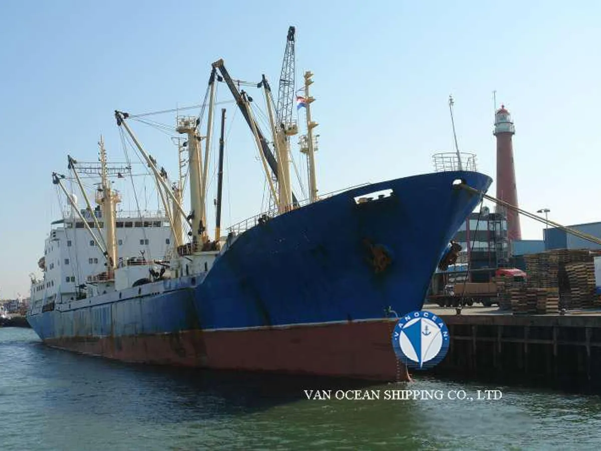 Reefer ship for sale