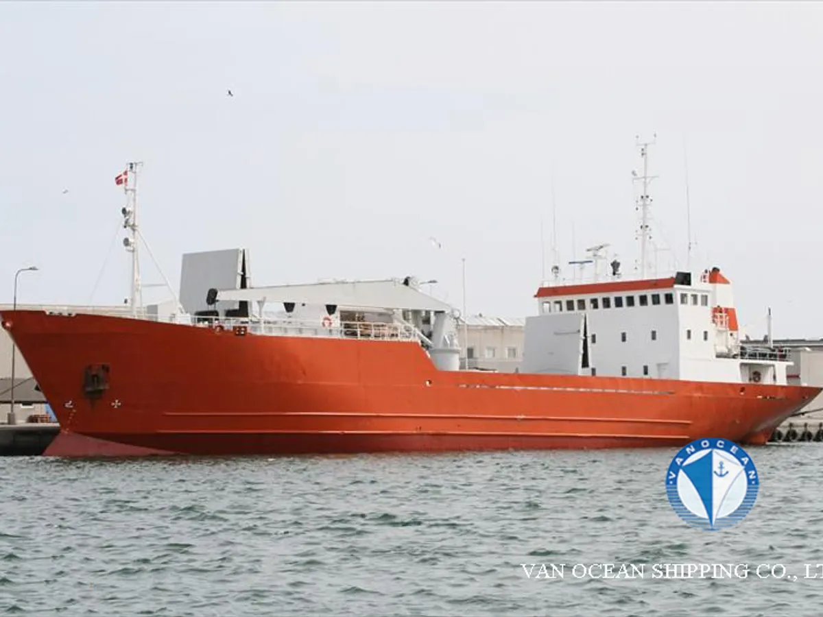 Reefer ship for sale