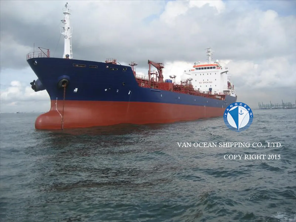 Oil/Chemical tanker for sale