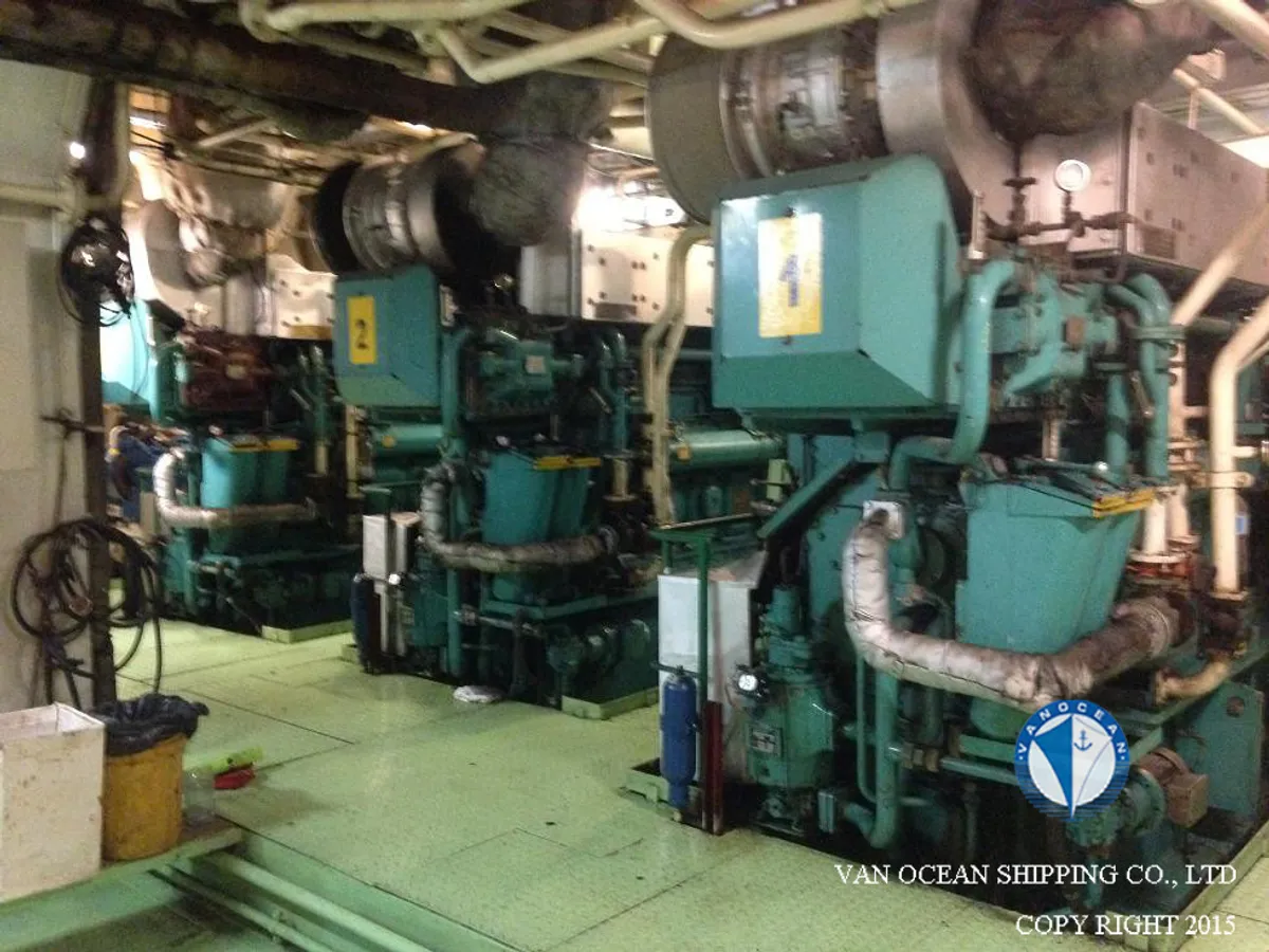 Oil/Chemical tanker for sale