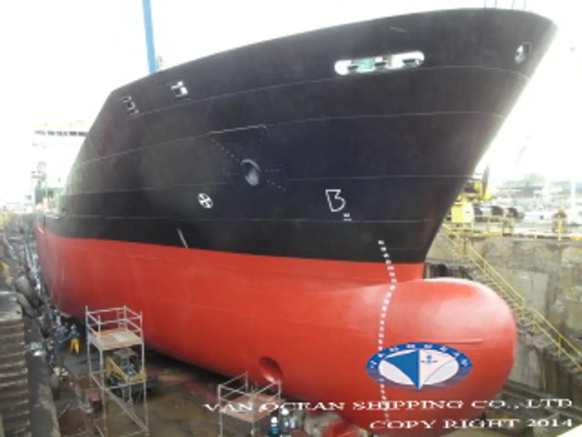 Oil/Chemical tanker for sale