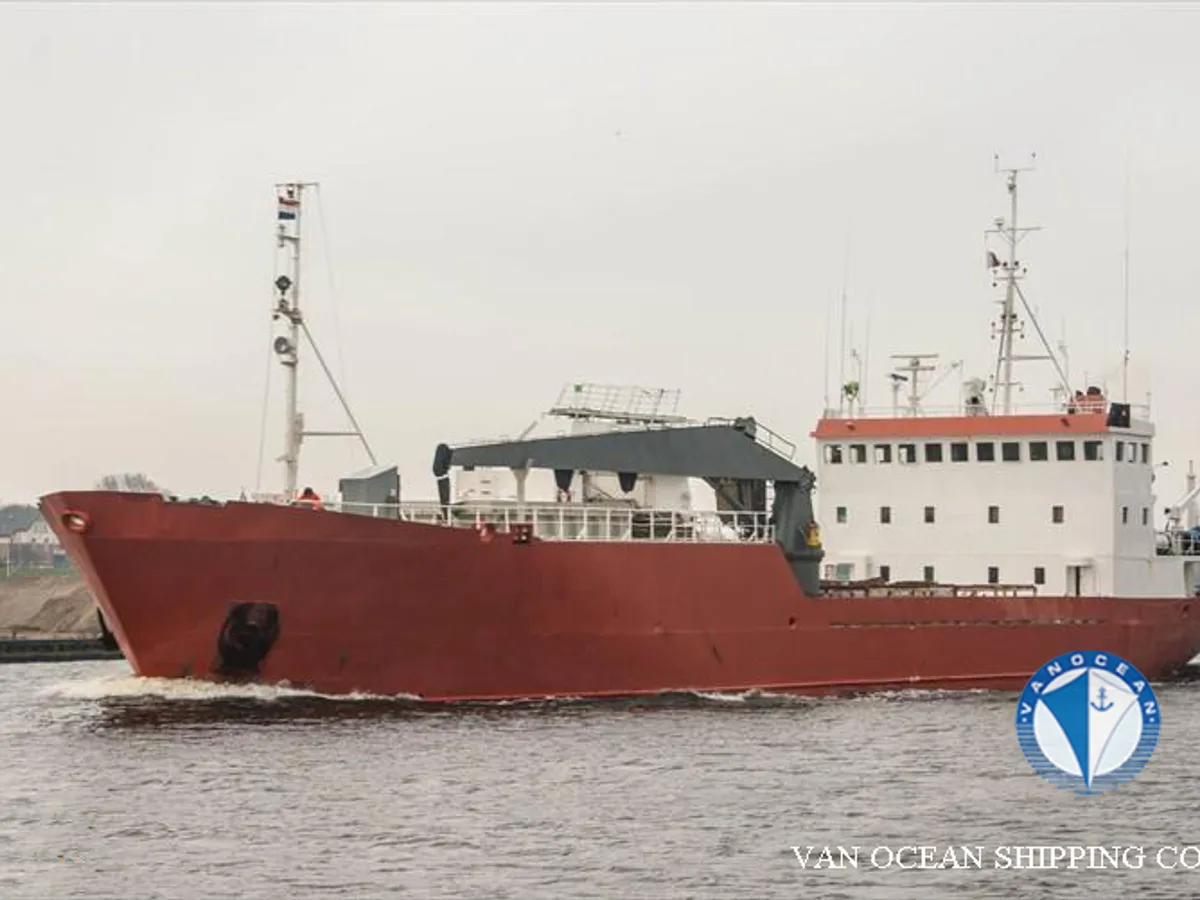 Reefer ship for sale