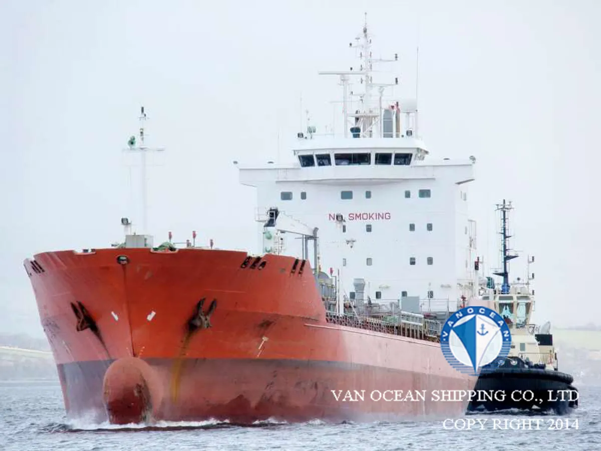 Oil/Chemical tanker for sale