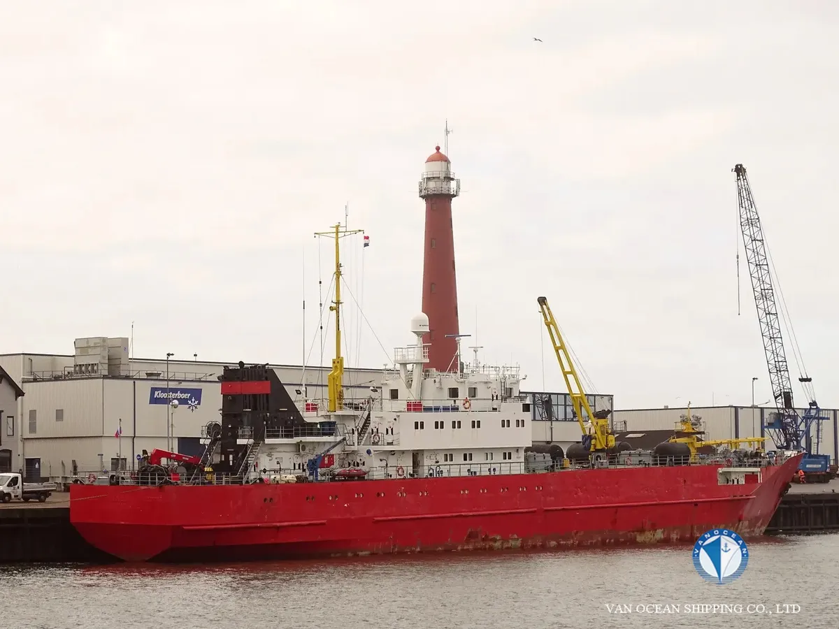 Reefer ship for sale