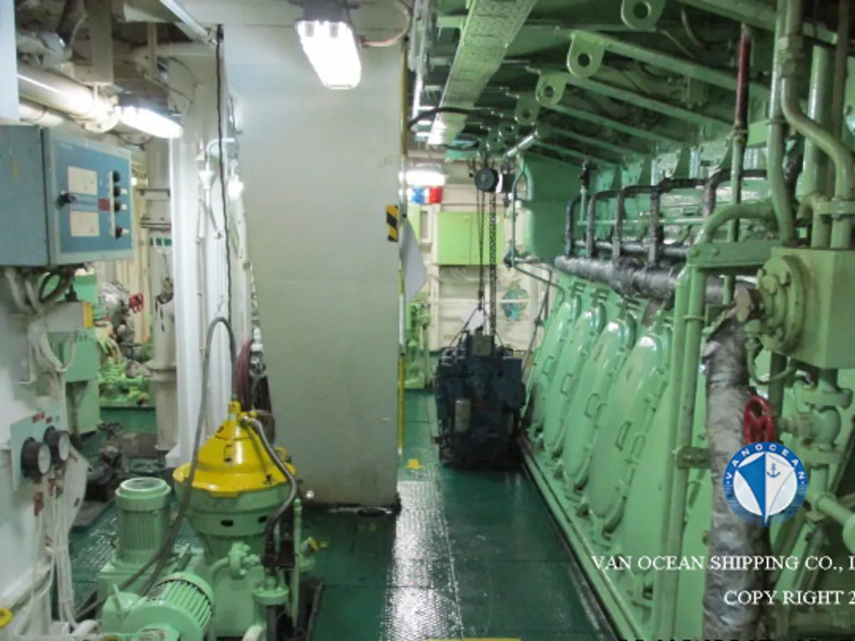 Oil/Chemical tanker for sale