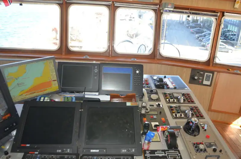 Oil/Chemical tanker for sale