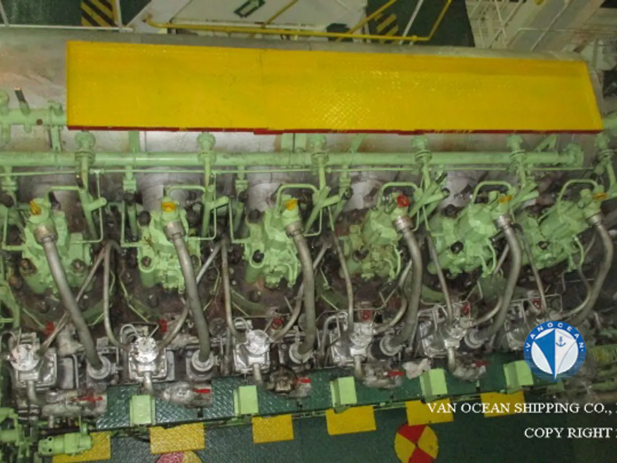 Oil/Chemical tanker for sale