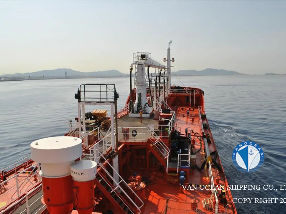 Oil/Chemical tanker for sale