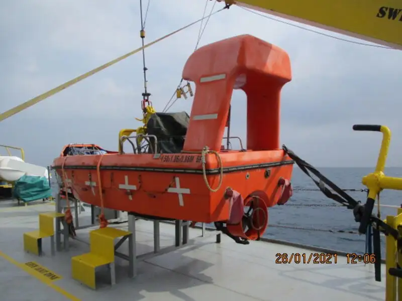 Reefer ship for sale