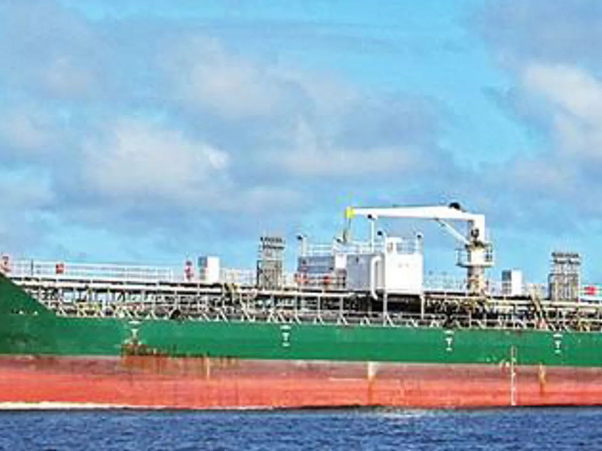 Oil/Chemical tanker for sale