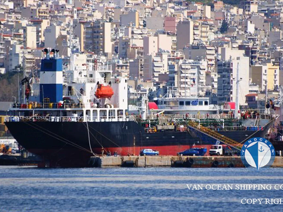 Oil/Chemical tanker for sale