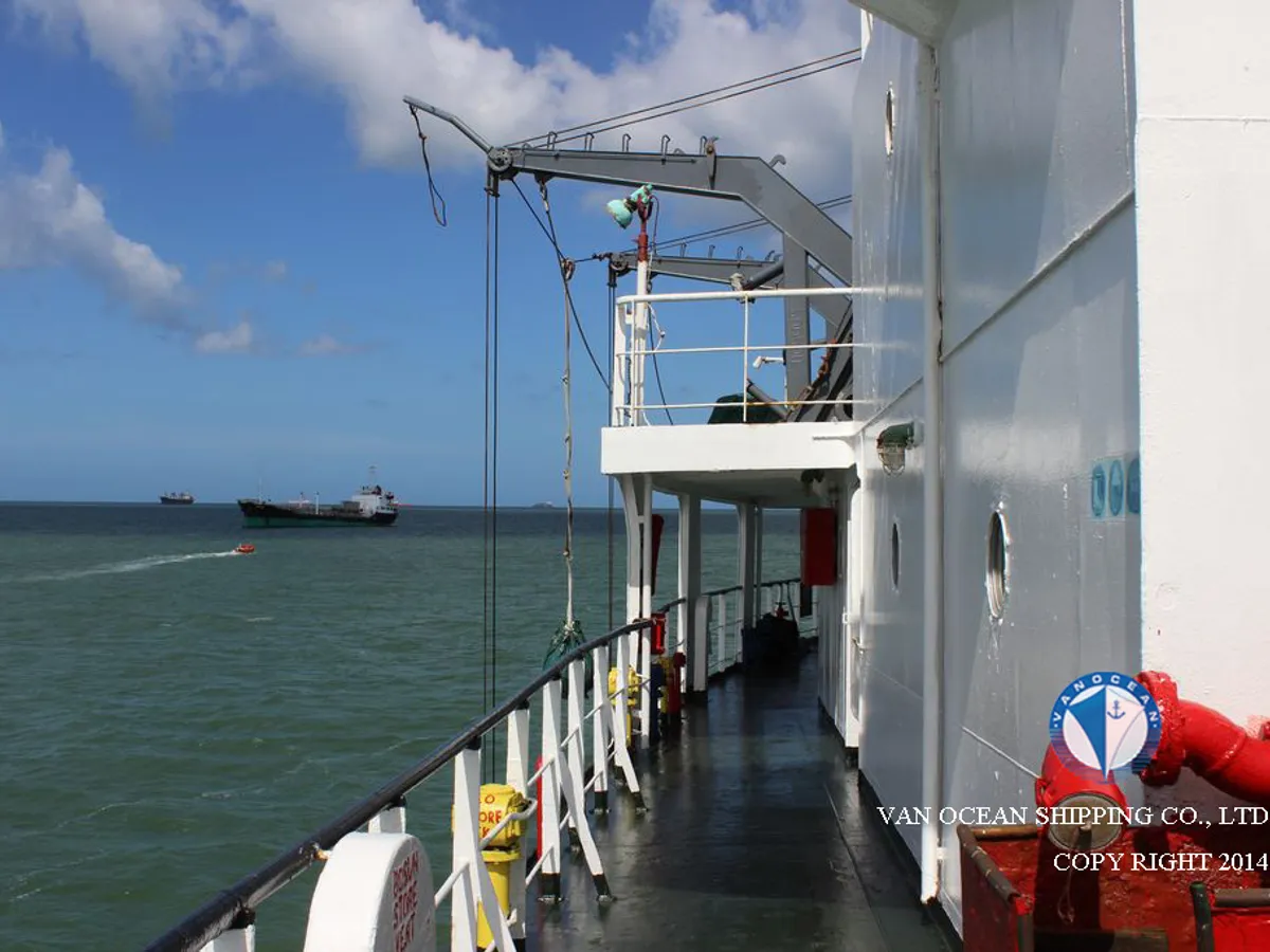 Oil/Chemical tanker for sale