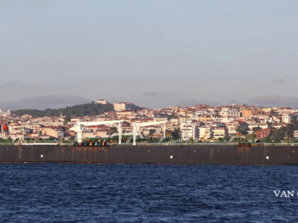 Oil/Chemical tanker for sale