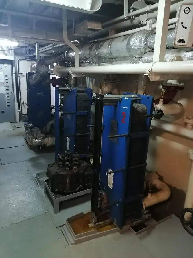 Oil/Chemical tanker for sale