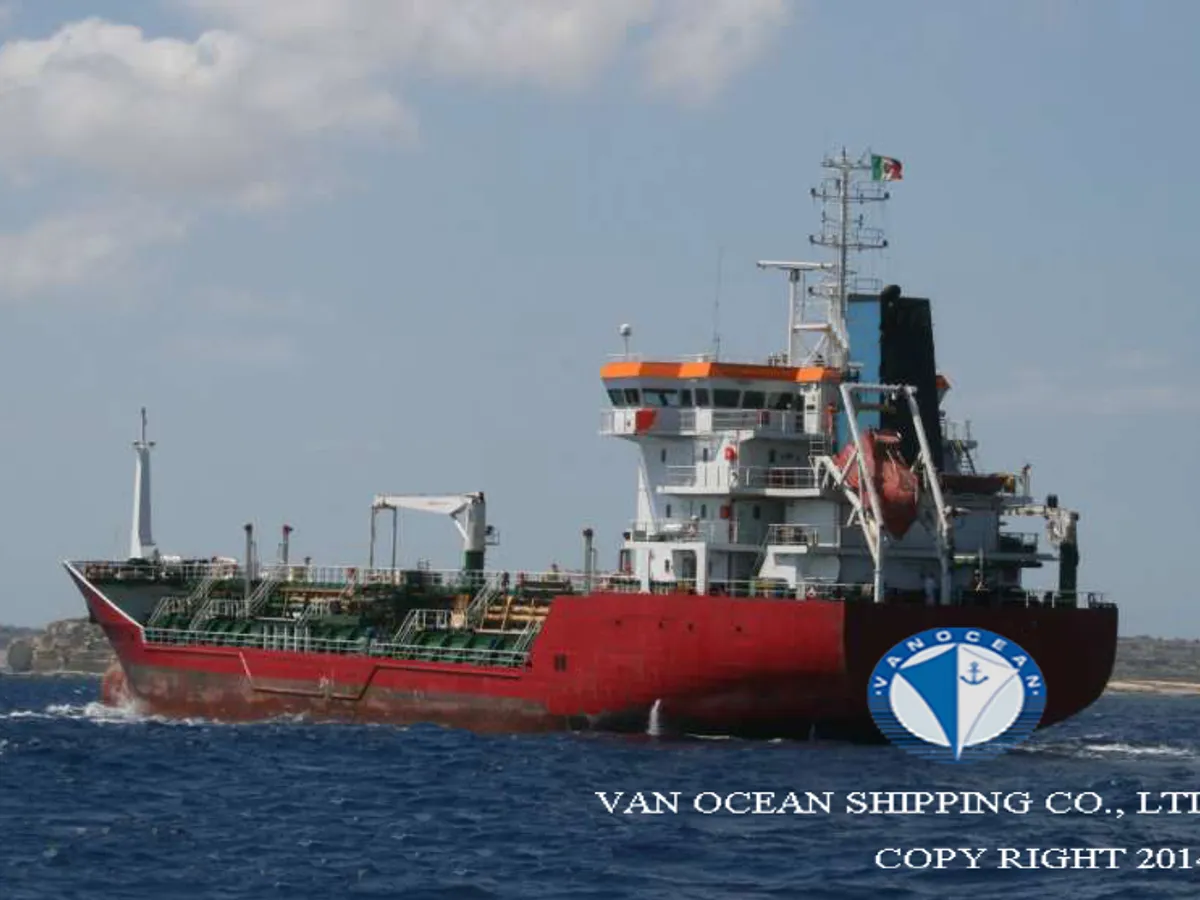 Oil/Chemical tanker for sale