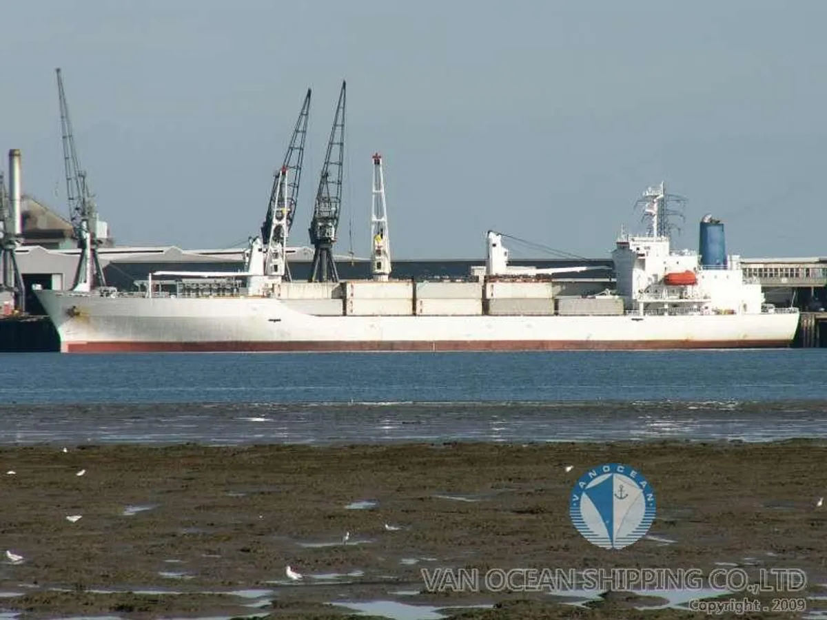Oil/Chemical tanker for sale