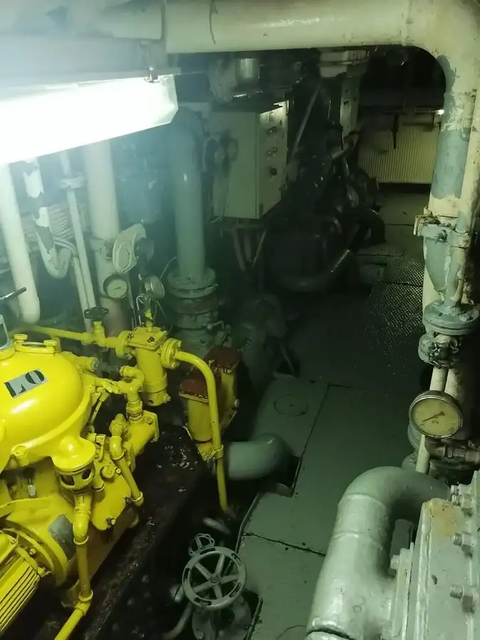 Oil/Chemical tanker for sale