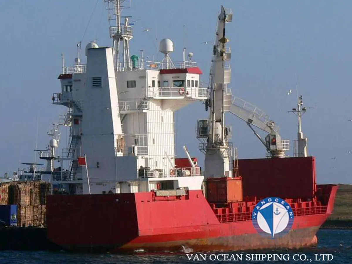 Reefer ship for sale