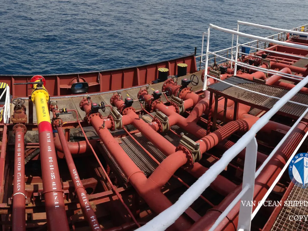 Oil/Chemical tanker for sale