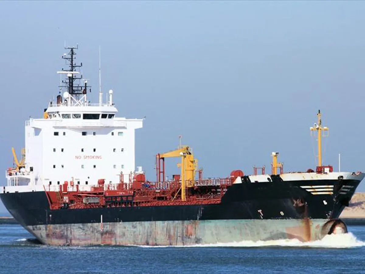 Oil/Chemical tanker for sale
