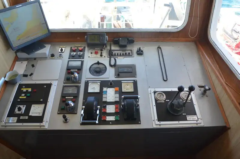 Oil/Chemical tanker for sale