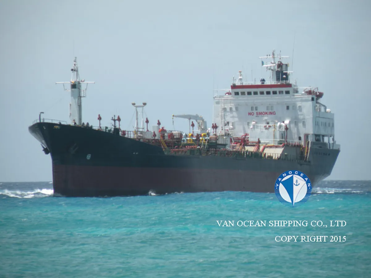 Oil/Chemical tanker for sale