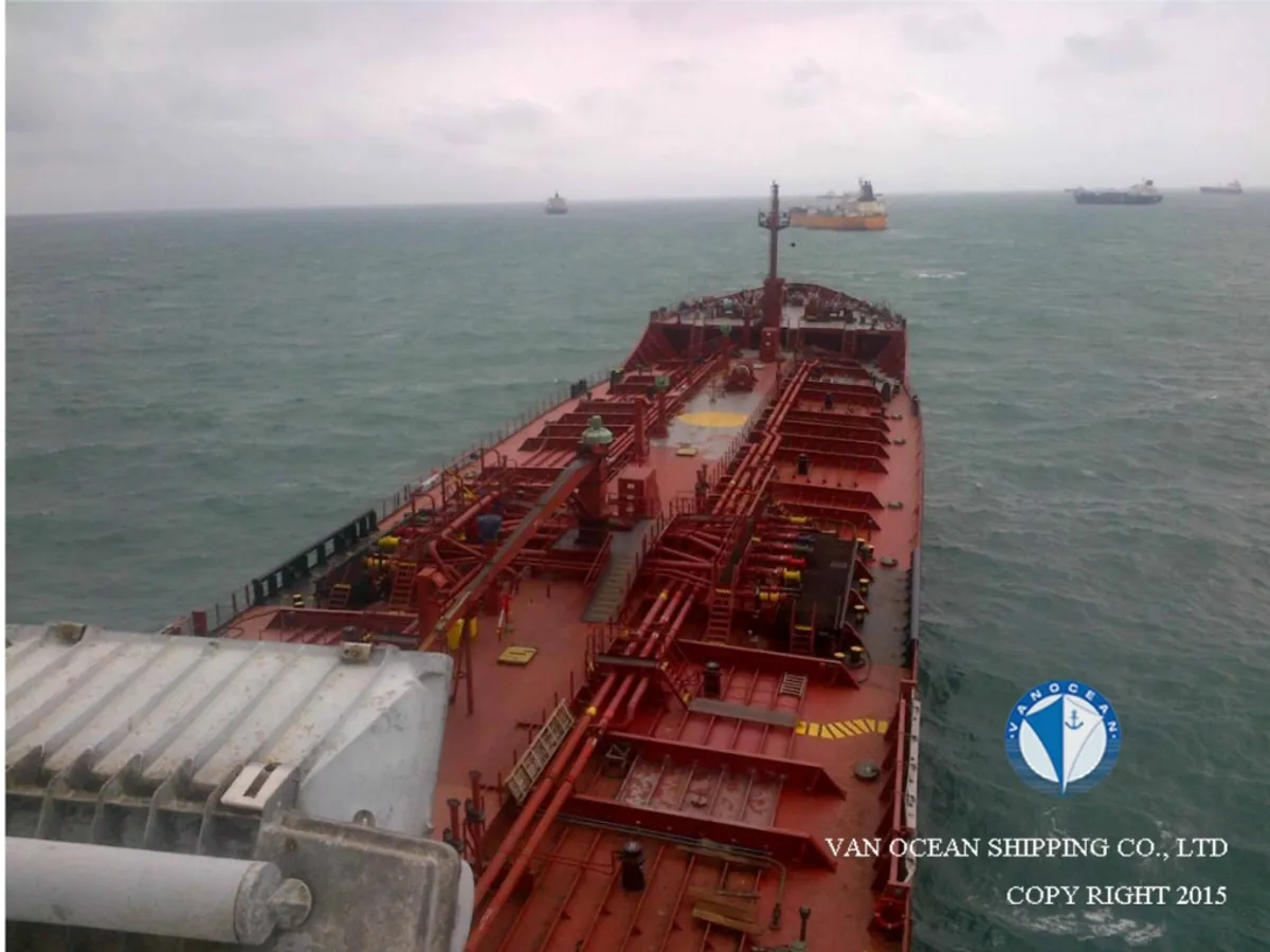 Oil/Chemical tanker for sale