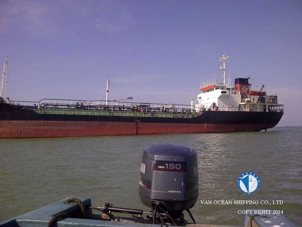 Oil/Chemical tanker for sale