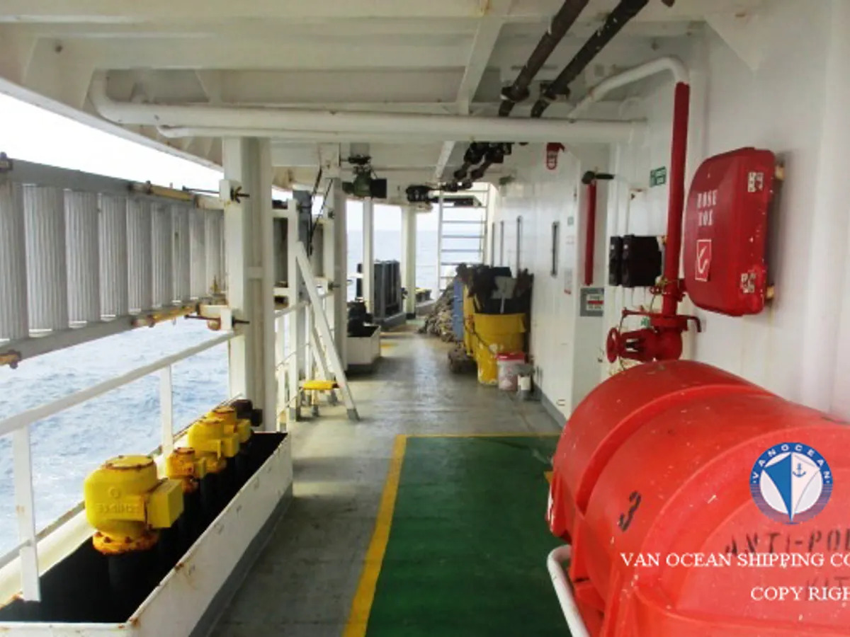Oil/Chemical tanker for sale