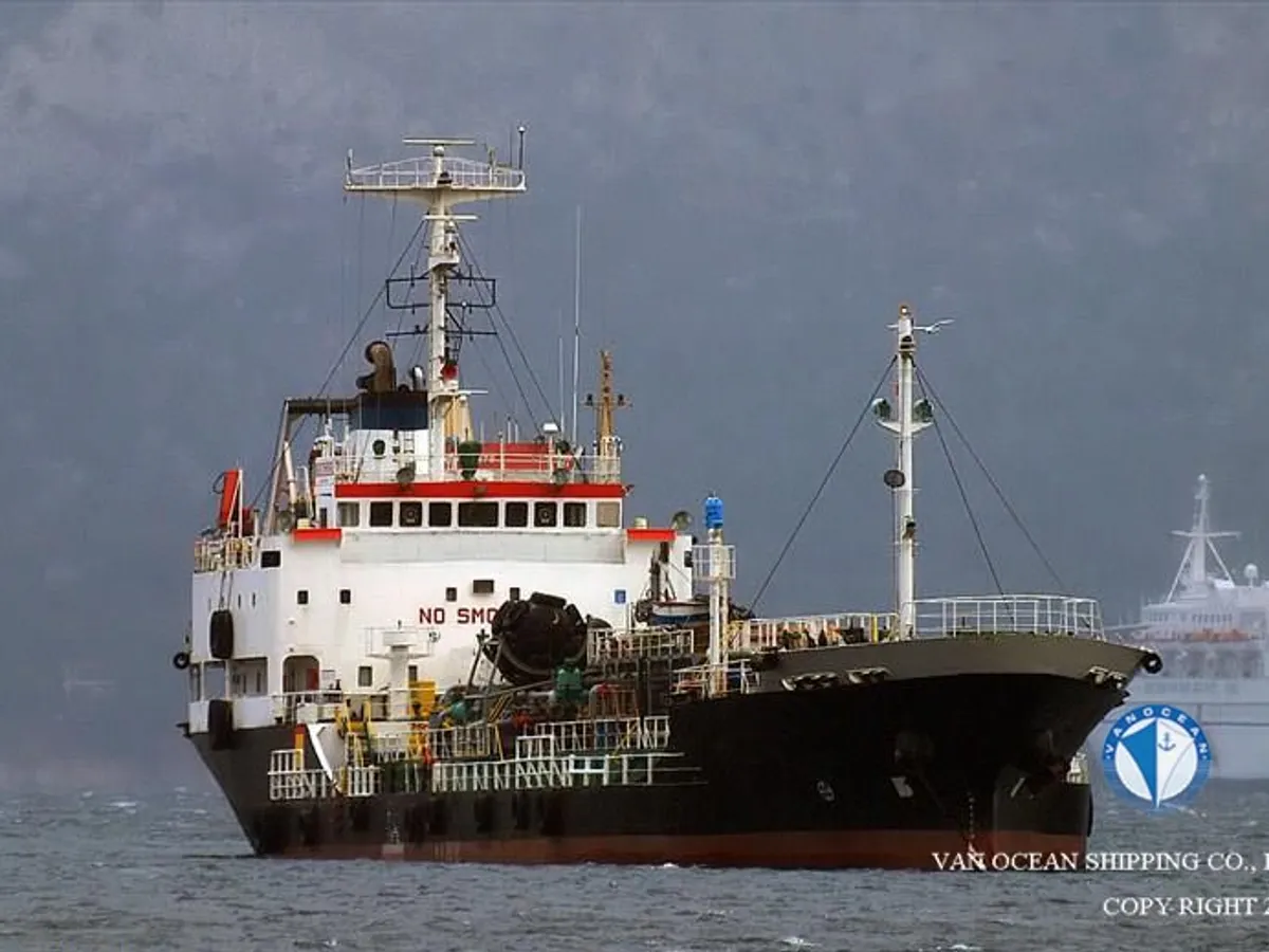 Oil/Chemical tanker for sale