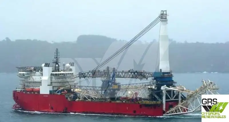 Crane vessel for sale