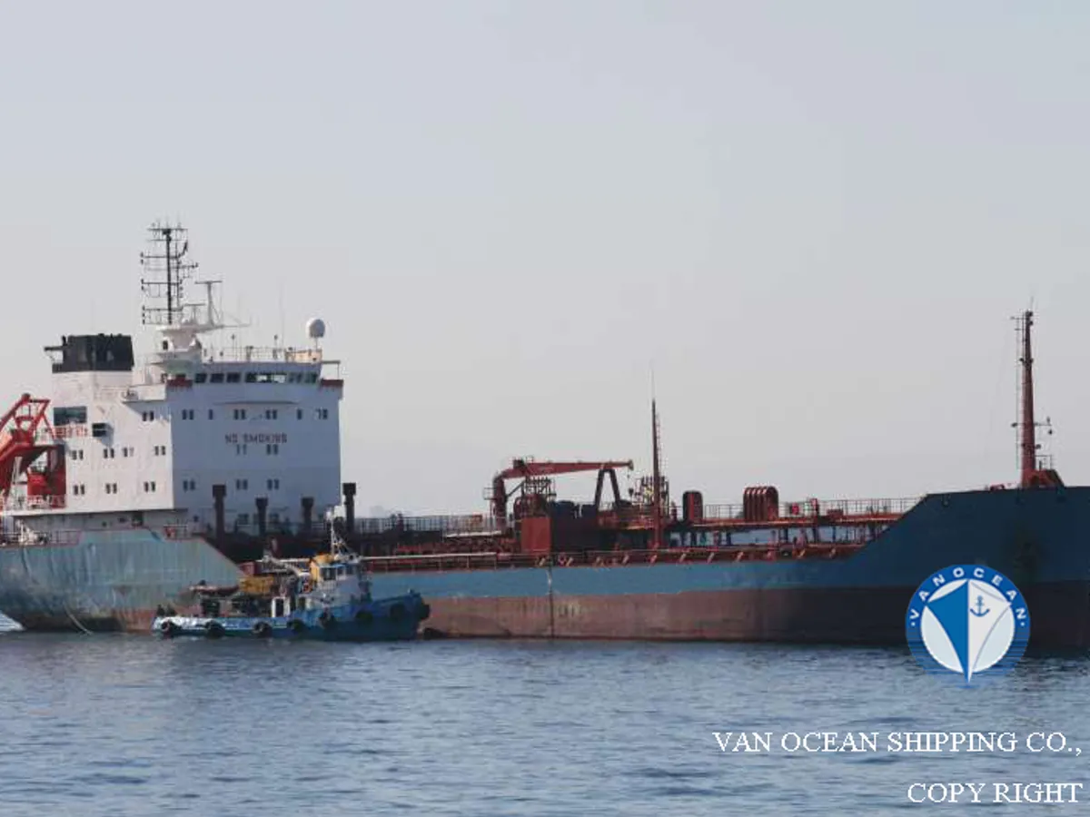 Oil/Chemical tanker for sale