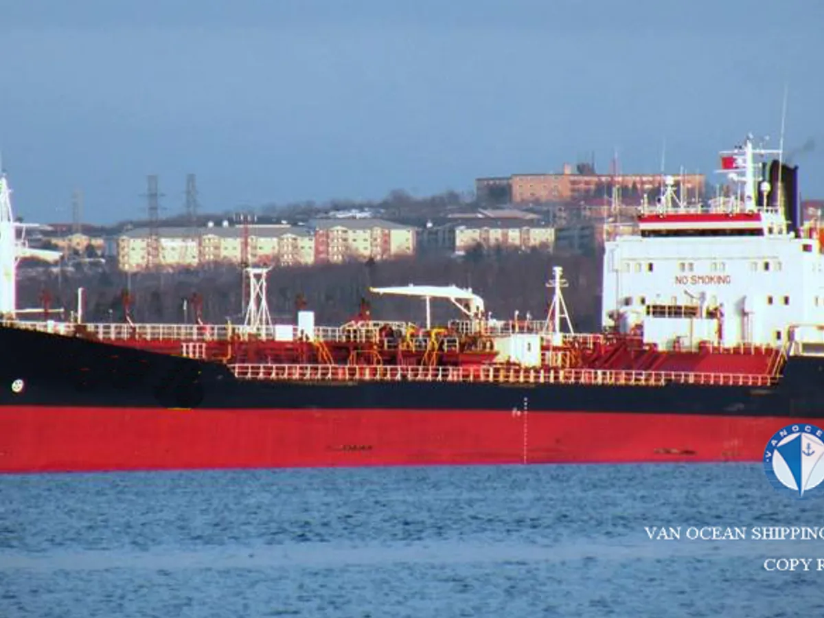 Oil/Chemical tanker for sale