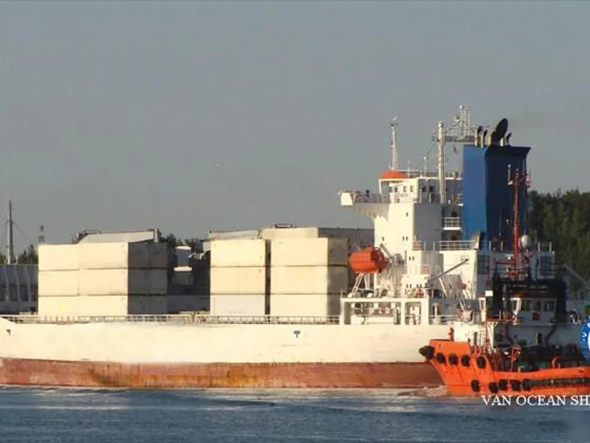 Reefer ship for sale
